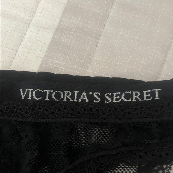 Victoria's Secret Elegant Black Lace Panty size L - Picture 3 of 7